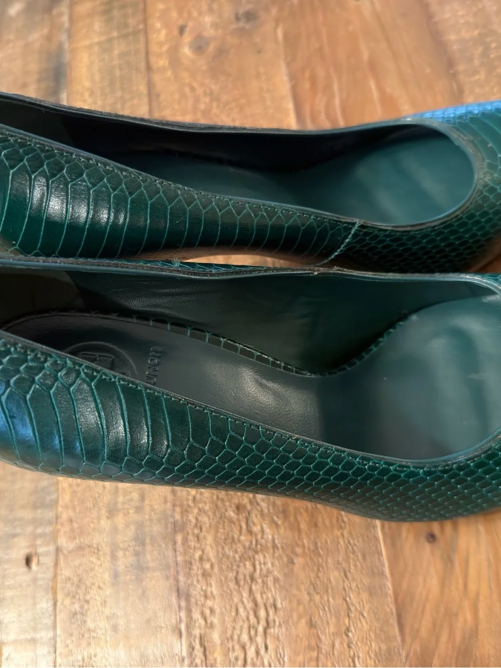 Tory Burch Emerald Green Snake Embossed Leather Pumps 9 M New Never Worn